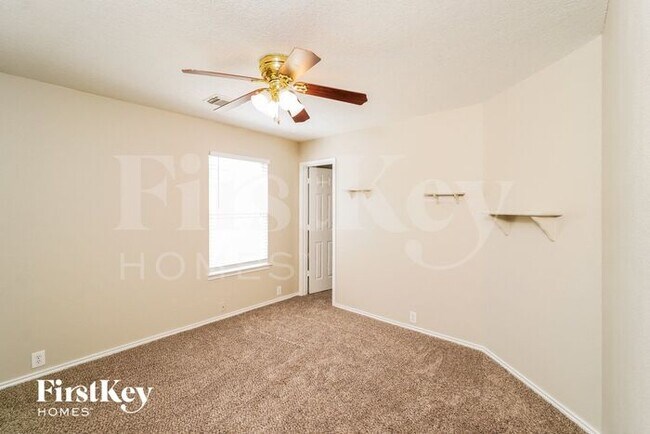 Building Photo - 15827 Brisbane Dr