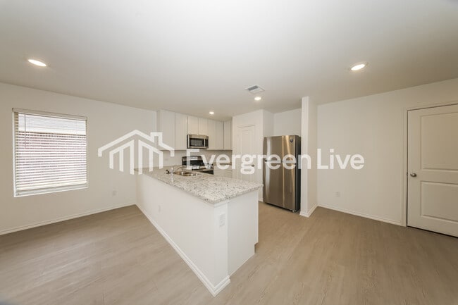 Building Photo - 11721 SW 36th St