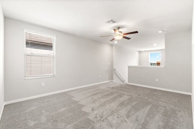 Building Photo - LIKE NEW 5 Bedroom Home for RENT in Touchstone!