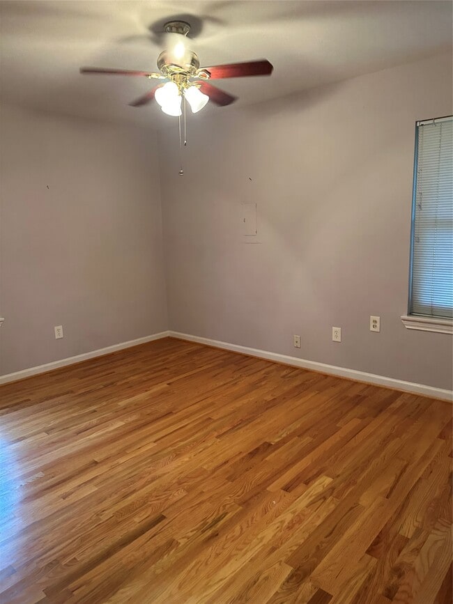 Building Photo - 3815 Gardendale Dr