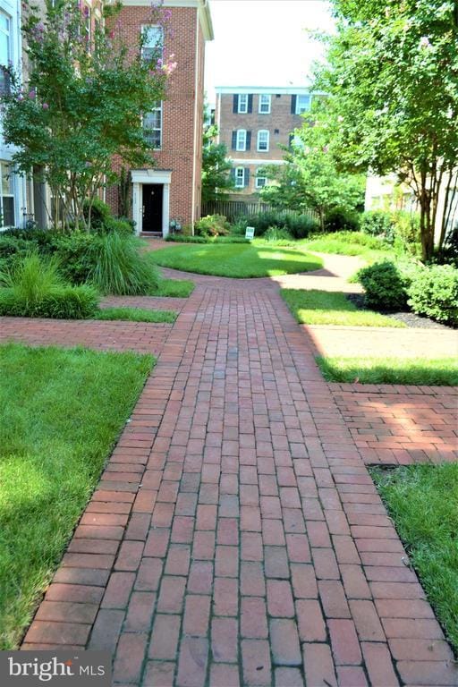 Building Photo - 426 N Thomas St