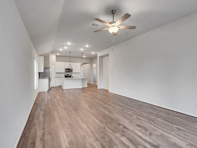 Building Photo - 12614 Nueces River Dr