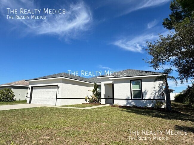 Building Photo - 205 Hibiscus Ln