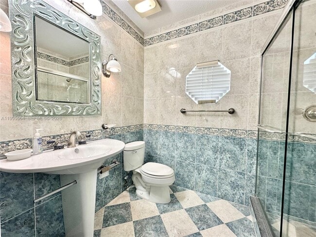 Building Photo - 5023 NW 94th Doral Pl