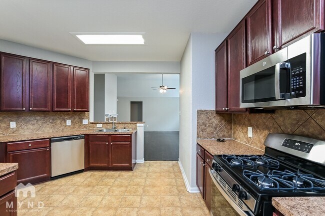 Building Photo - 11523 Dahlia Dale Dr