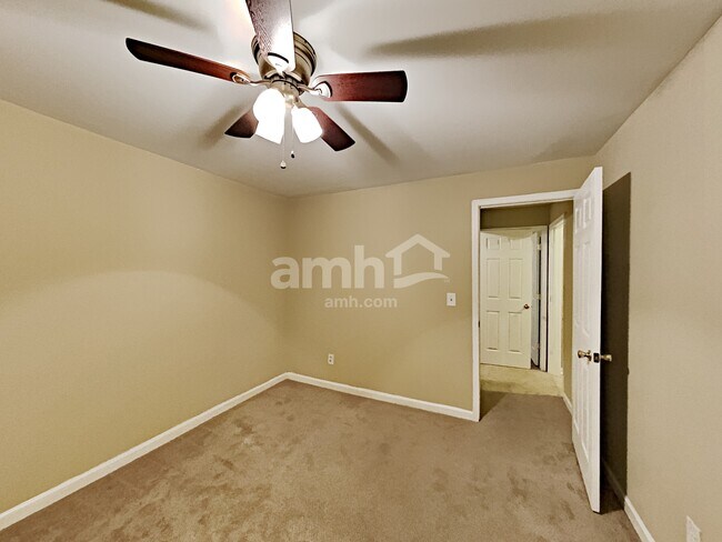 Building Photo - 4101 S Fork Dr