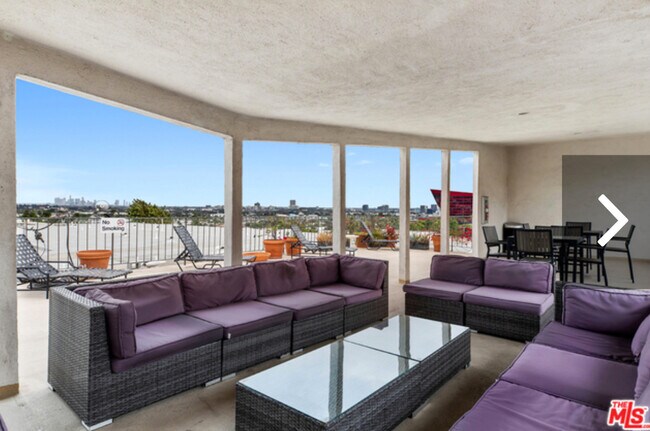 rooftop - 960 Larrabee St
