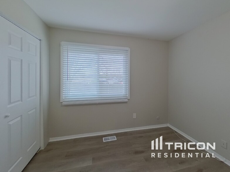 Building Photo - 2836 Garden Dr