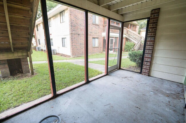 Building Photo - 317 Mabry St