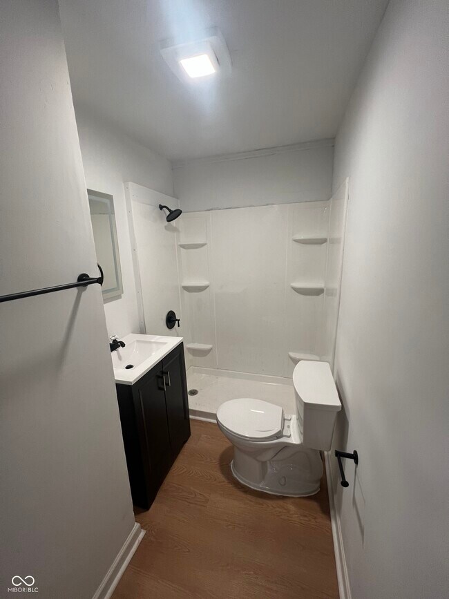 Building Photo - 2532 N Temple Ave