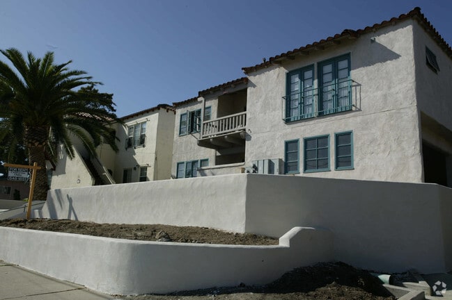 Building Photo - thompson