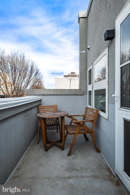 Building Photo - 1226 Gerritt St