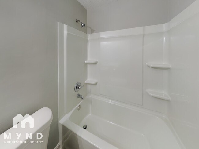 Building Photo - 2310 Ramblewood Cir