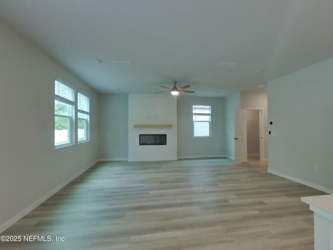 Building Photo - 14918 Macadamia Ln