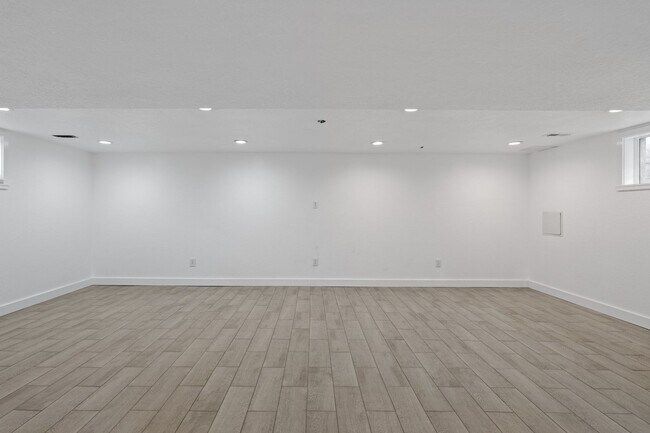 Building Photo - Complete Rebuild Modern Finishes 3 Bedroom 2 Bath Spokane Valley Home fenced backyard