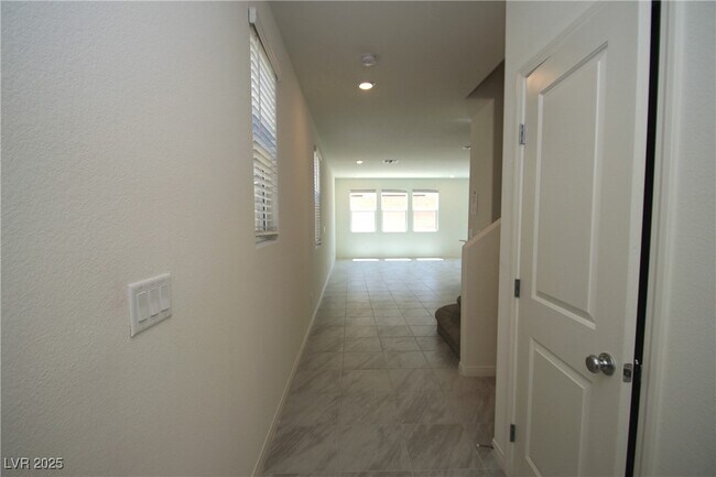 Building Photo - 8145 Seminario Ave