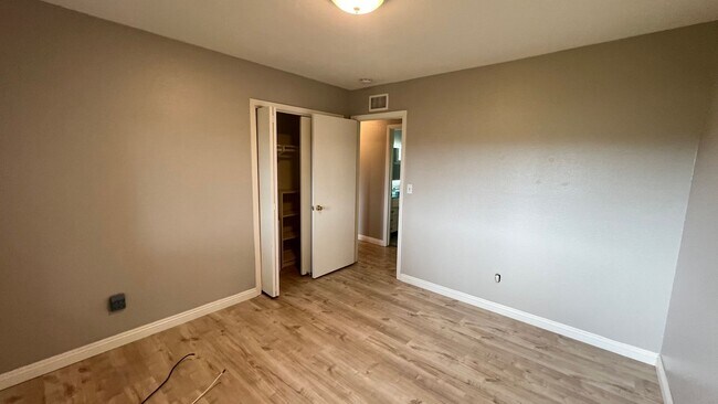 Building Photo - Turnkey 3 Bed 2 Bath Single Story View Home in Orange