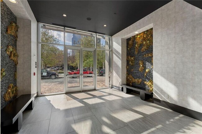 Building Photo - 3324 Peachtree Rd NE