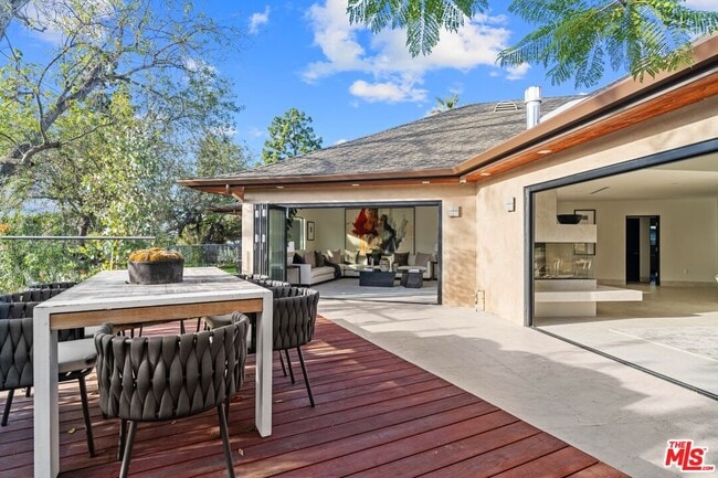 Building Photo - 2301 Donella Cir