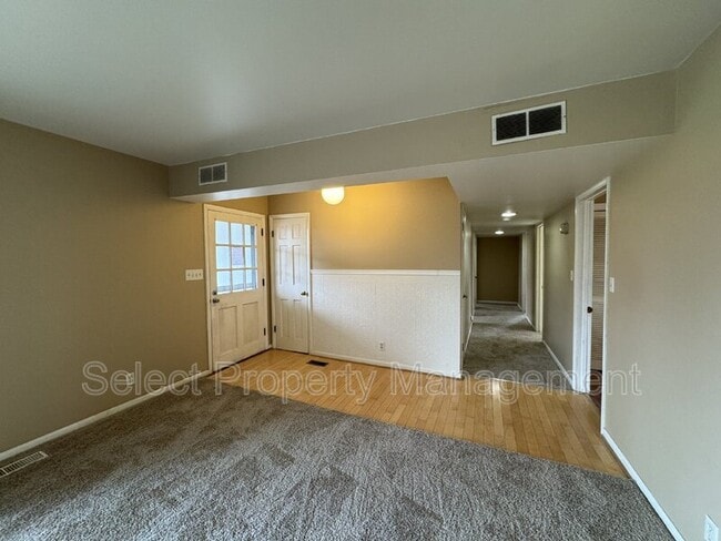 Building Photo - 5437 Covington Rd