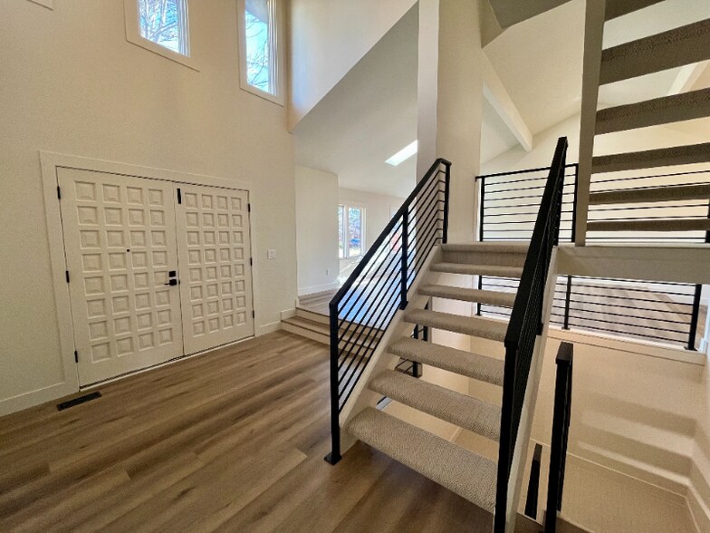 Building Photo - 7635 S Cook Way