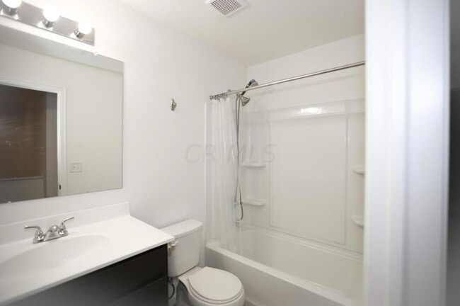 Building Photo - 4978 Crestbrook Dr