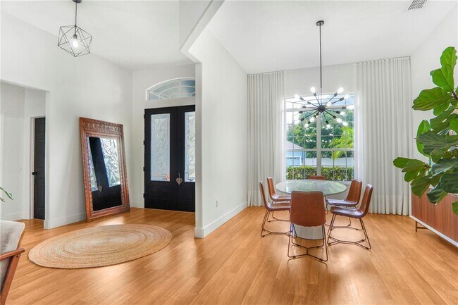 Building Photo - 2884 Majestic Isle Dr