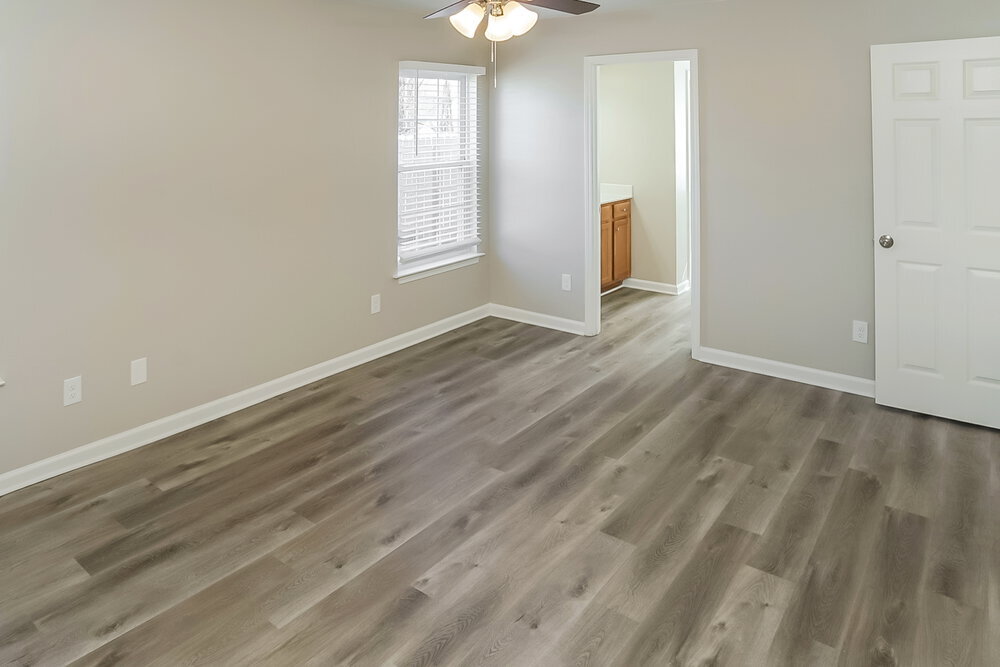 Building Photo - 550 Hill Crest Cir