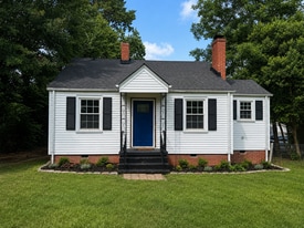 Building Photo - 10 W Wilburn Ave
