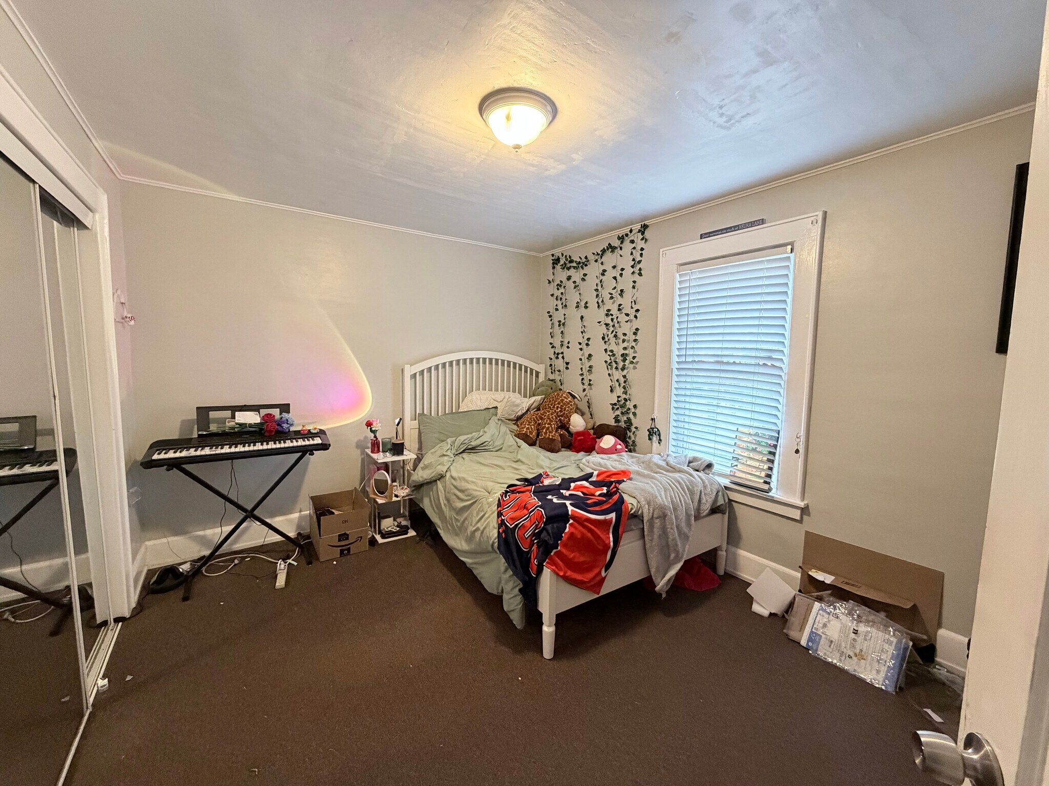 Room 2 - 1202 Churchill Ave