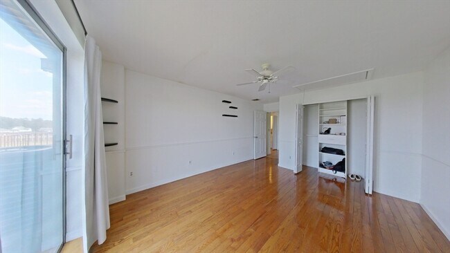 Building Photo - 85 E Squantum St