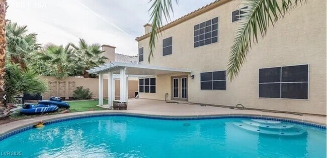 Building Photo - 9225 Sienna Vista Dr
