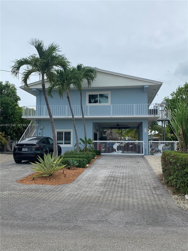 Building Photo - 112 Captains Ct