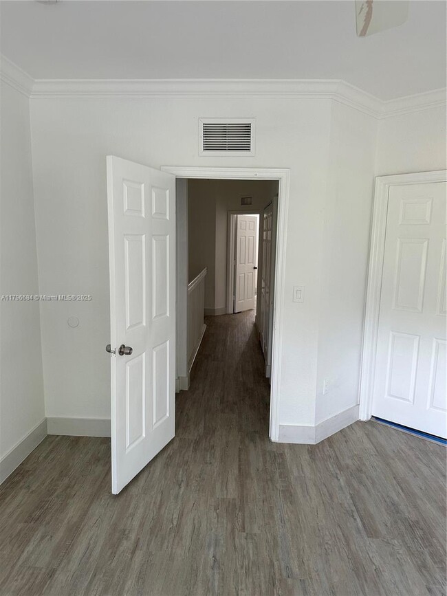 Building Photo - 4513 Woodland Cir