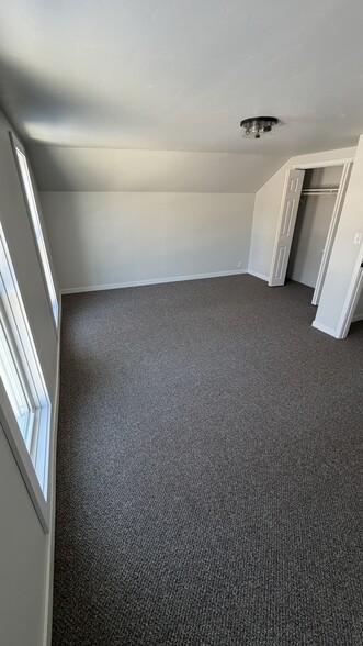 Building Photo - 51 W 14th St