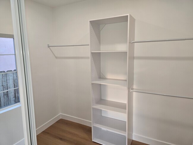 Building Photo - 6703 Cedros Ave