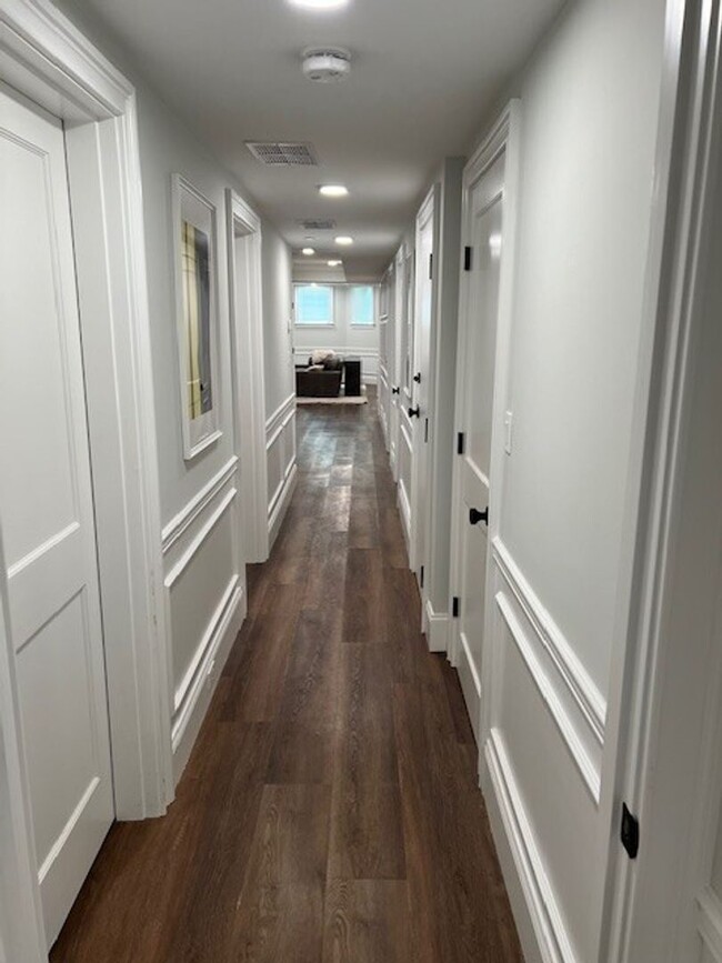 Building Photo - HOT BROOKLINE LISTING!!!!!