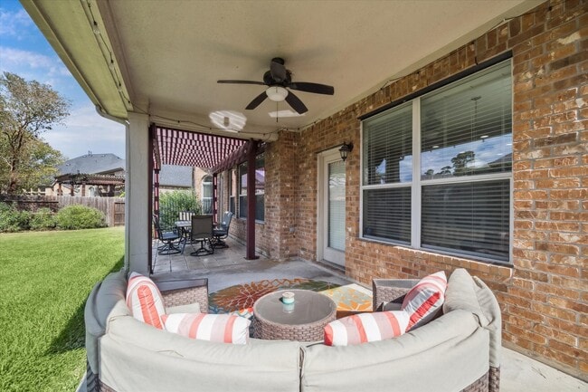 Building Photo - 13815 Lake Livingston Dr