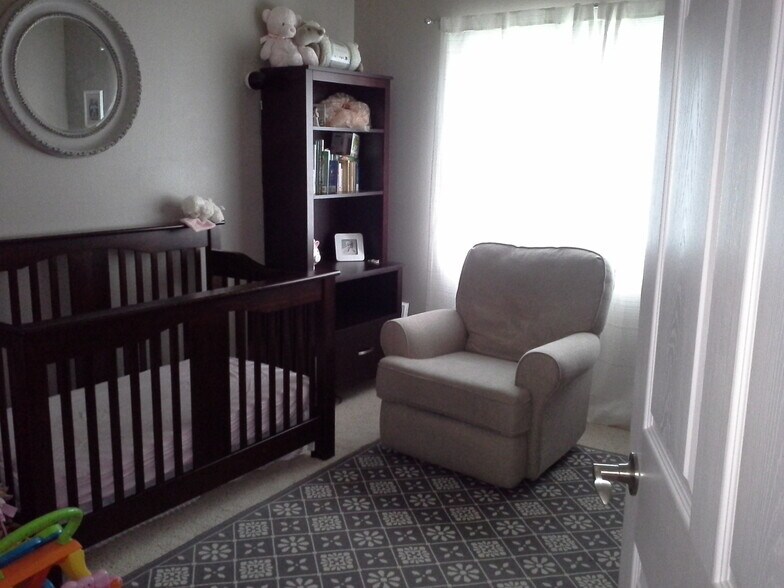 Building Photo - 6255 Beechtree Dr