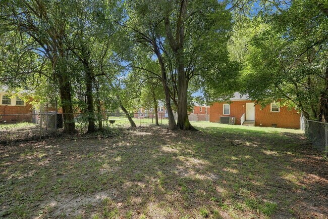 Building Photo - 517 McKinley Ave