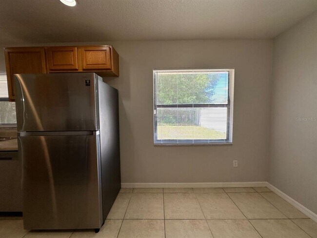 Building Photo - 661 N Delmonte Ct