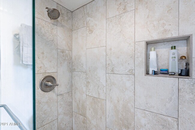 Building Photo - 4353 E Pearce Rd