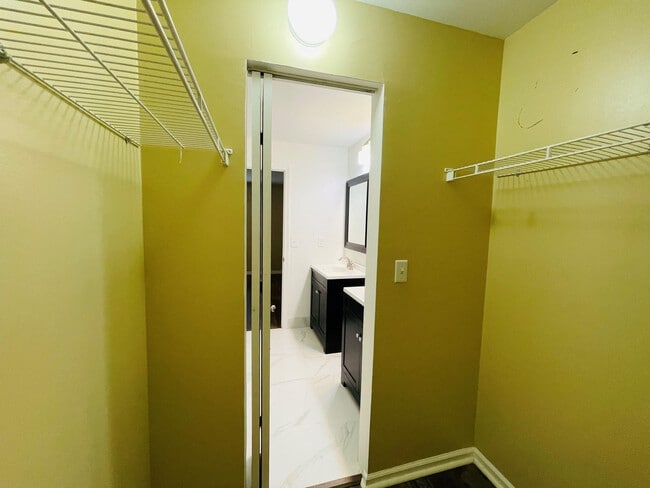 Building Photo - 4854 NW 58th Manor