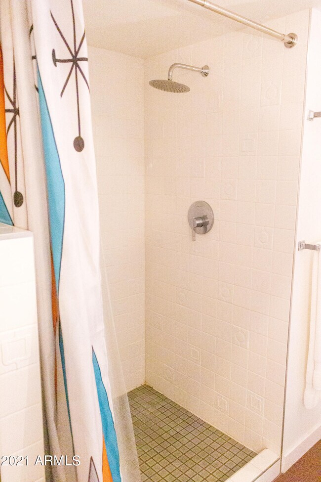 Building Photo - 3713 E Glenrosa Ave