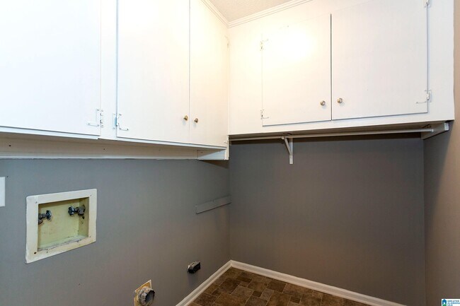 Building Photo - 9024 Village Mountain Cir