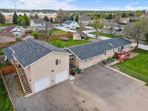 Building Photo - 722 Lambrecht Ln