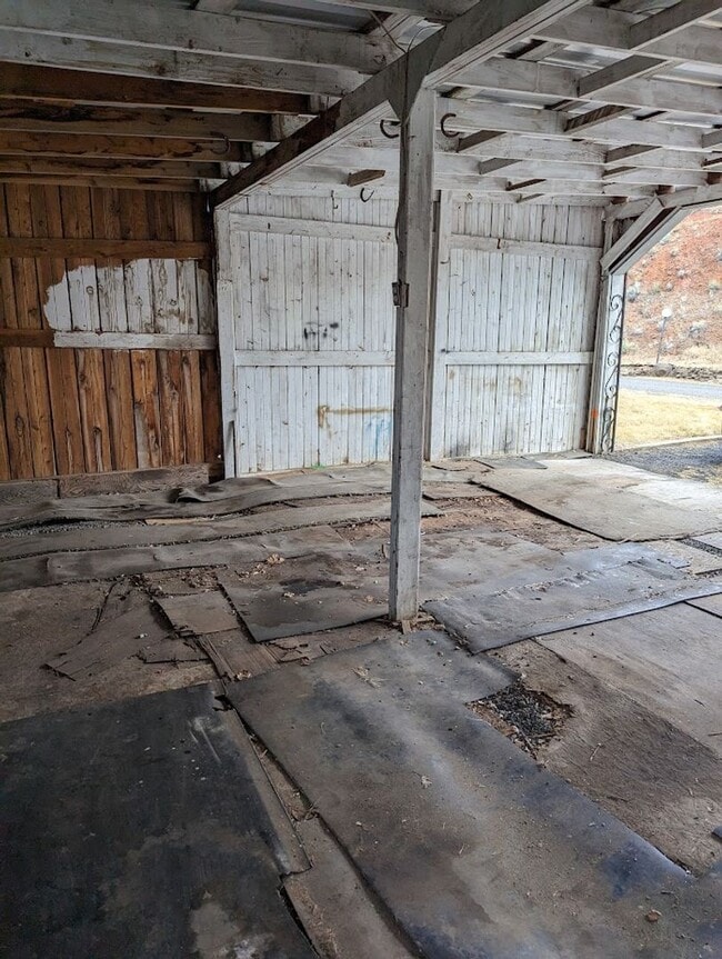 Building Photo - Attractive 3 bedroom 2 bath House in Quiet Lewiston Neighborhood