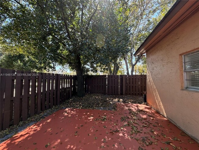 Building Photo - 7081 W Sunrise Blvd