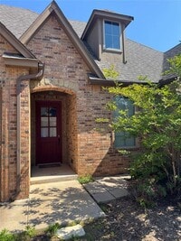 Building Photo - 3320 Enclave Ln