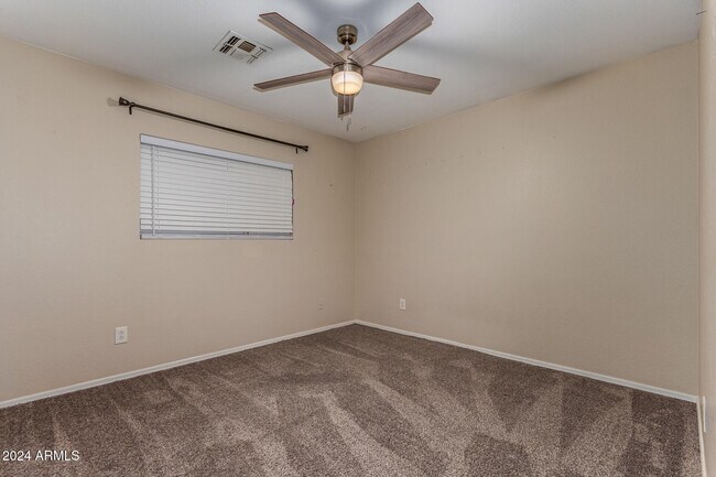 Building Photo - 10513 W Louise Dr